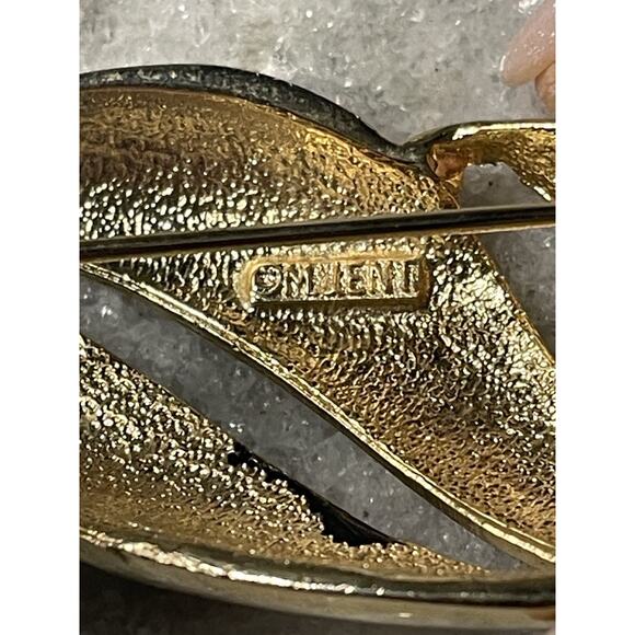 Vintage Brooch Signed M Jent Abstract Design Black Enamel Gold Tone Bold MCM - Picture 5 of 6